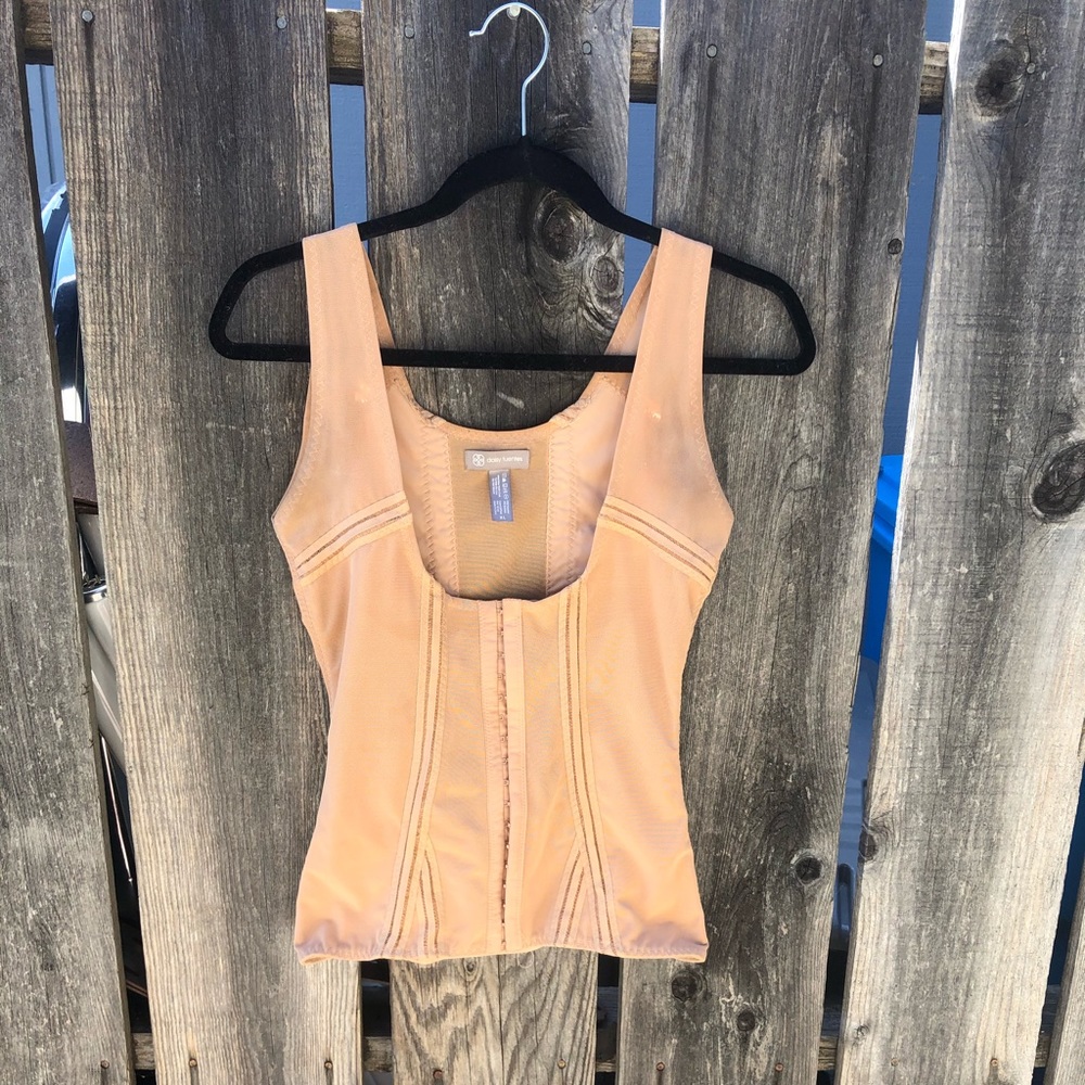 Daisy Fuentes Shapewear